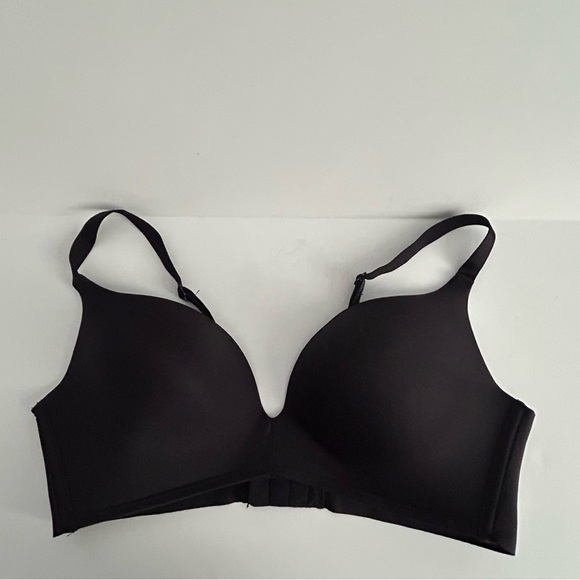 Maidenform Black Bra | Size 38B - Picture 1 of 3